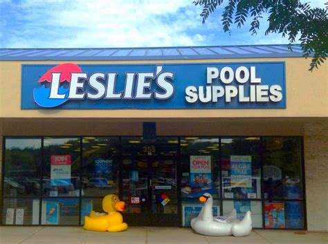 leslie pool supply stores.